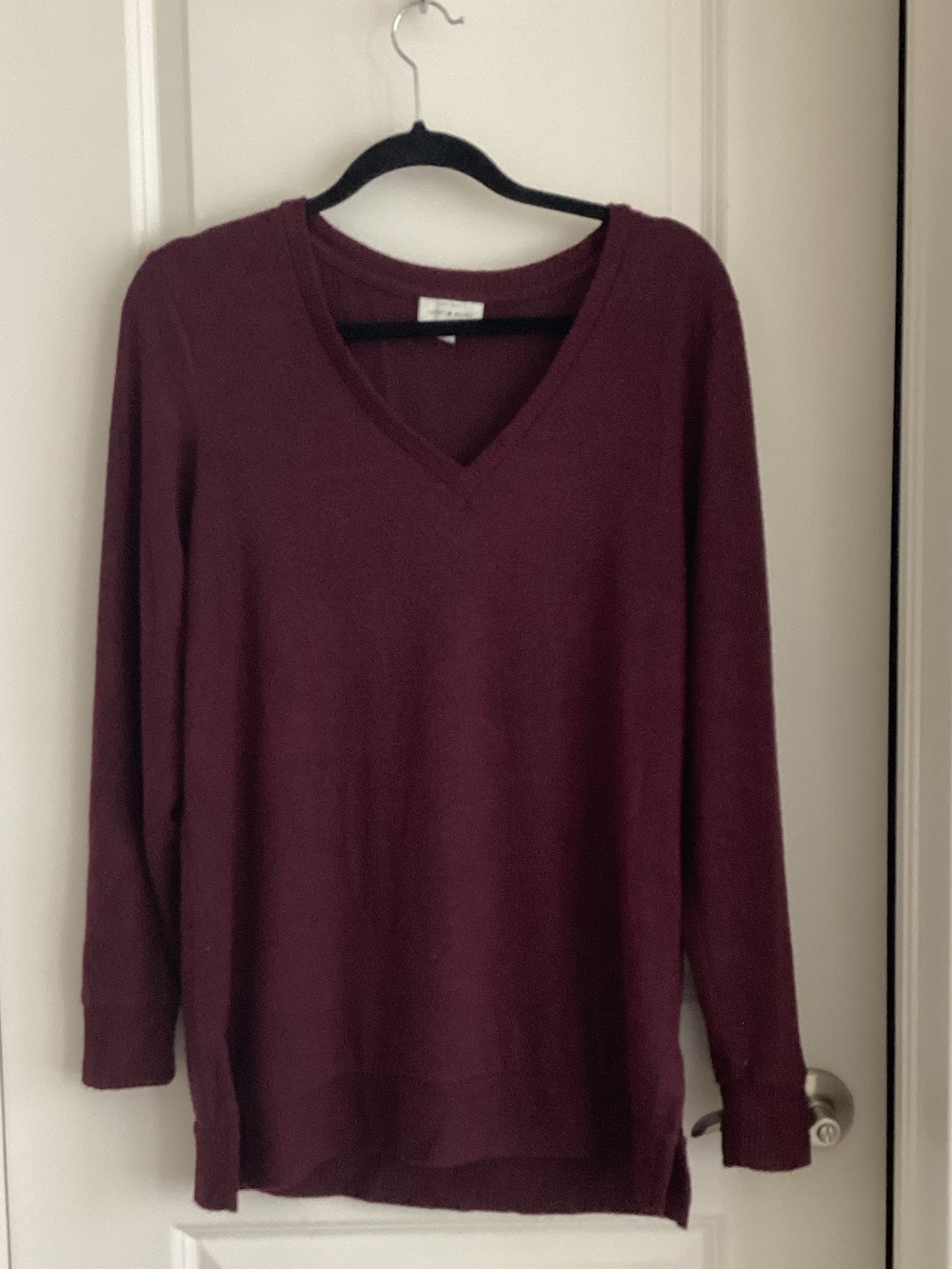Lucky Brand Women's V-Neck Sweater in Burgundy